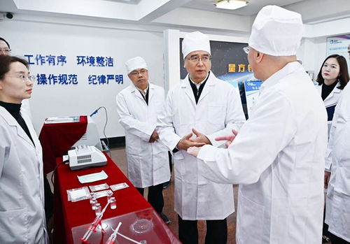 許勤赴哈爾濱市宣講全國兩會精神并深入調研技術開發(fā)工作